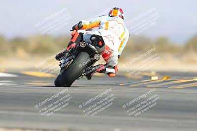 media/Jan-10-2025-CVMA Friday Practice (Fri) [[489e0da257]]/Group 4 and Trackday/Session 4 (Turn 16)/